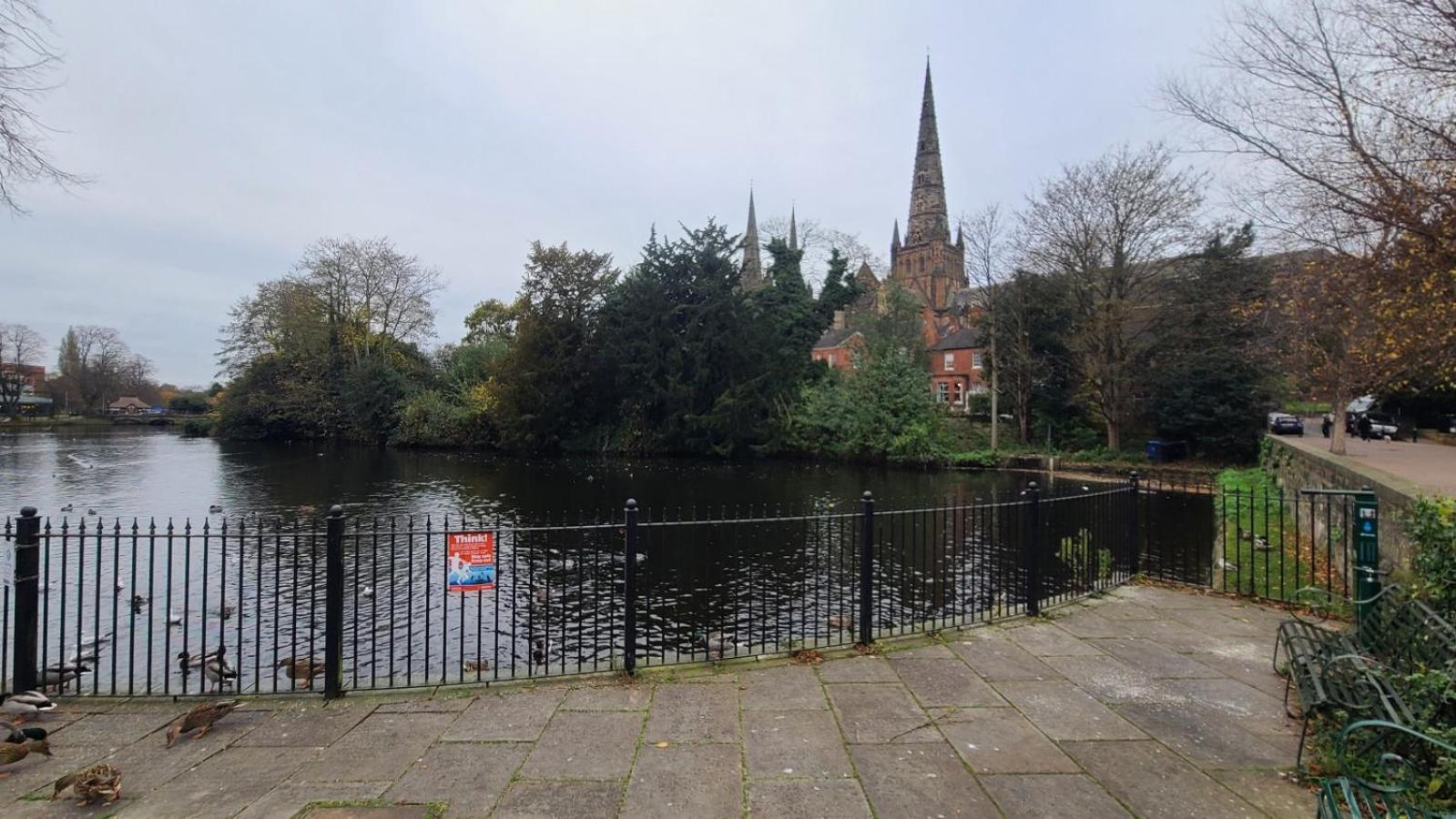 Samuels' A Duplex Apartment By Spires Accommodation In Lichfield City Centre Kültér fotó